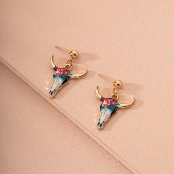 Long Horn Steer Cow Bull Head Dangle Earrings - Picture 3 of 3